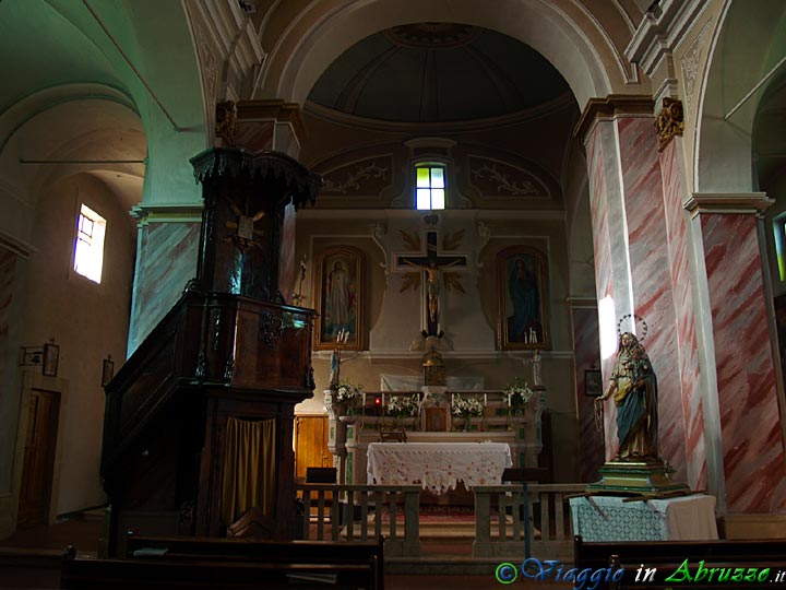 08-P8198659+.jpg - 08-P8198659+.jpg - La chiesa parrocchiale di S. Salvatore, chiamata anche Chiesa Madre.