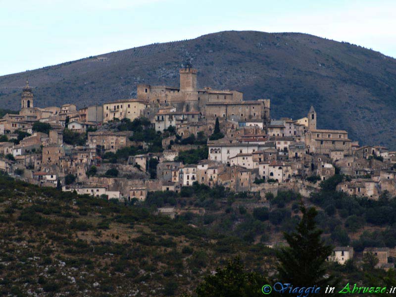 04-P7047636+.jpg - 04-P7047636+.jpg - Panorama del borgo.