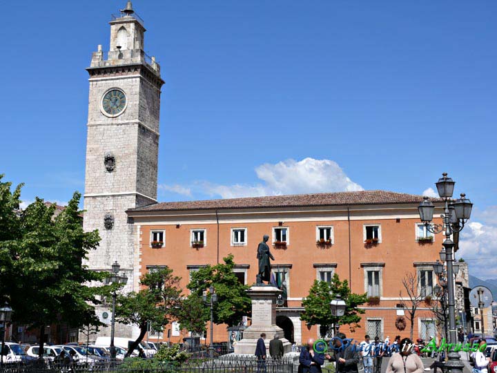 10_P1040395+.jpg - 10_P1040395+.jpg -  Il Palazzo Municipale e la Torre Civica (XVI-XIX sec)