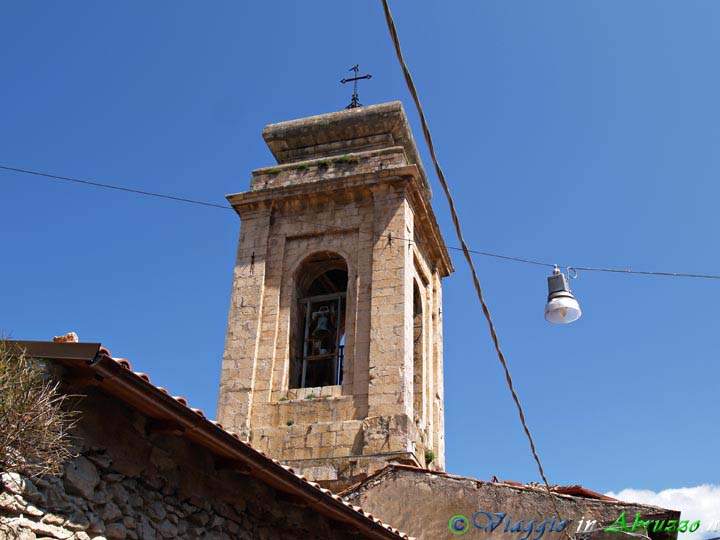 07_P5044204+.jpg - 07_P5044204+.jpg - S. Panfilo d'Ocre: il campanile della chiesa di S. Salvatore.