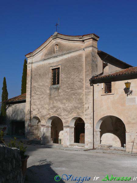 21_P1010028+.jpg - 21_P1010028+.jpg - Il suggestivo convento di S. Angelo d'Ocre (1242).
