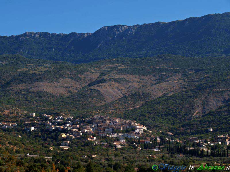 01_P8028582+.jpg - 01_P8028582+.jpg - Panorama del borgo e del territorio circostante.