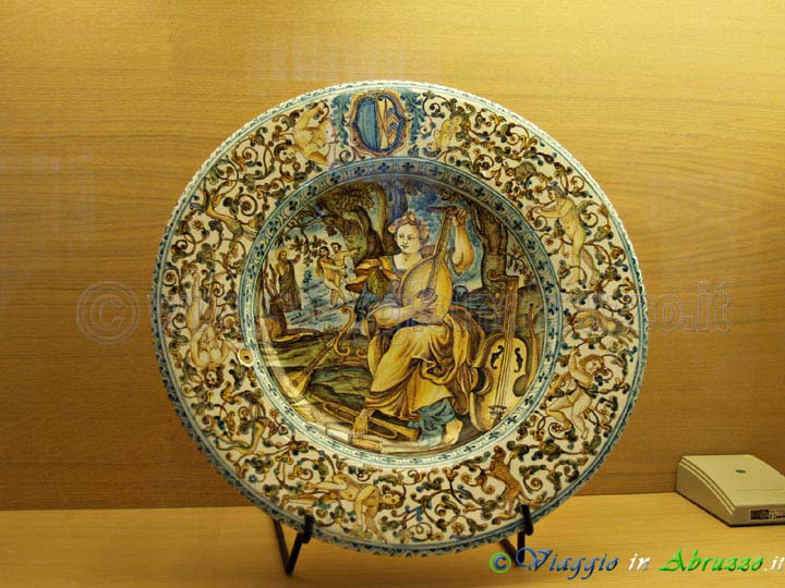 27-P4013600+.jpg - 27-P4013600+.jpg - Museo della Ceramica di Castelli.